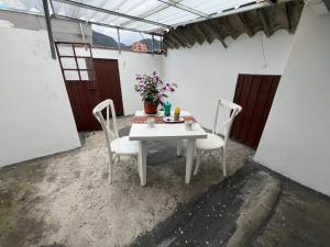 Acogedora habitación en una casa cómoda, autónoma y bellísima