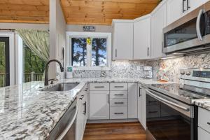 Eagles Court 42 With Wintergreen Advantage