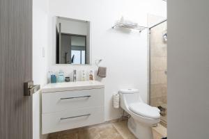 Le Club Beach Pool AC