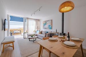 Chic Coastal Hideaway