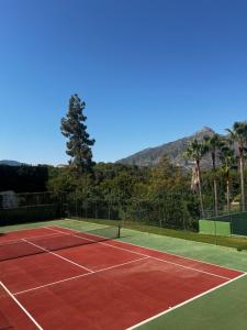 Aloha Golf View Retreat