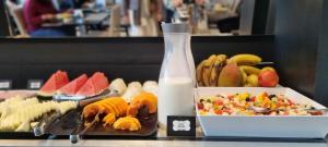 Paraíso Suítes by Charlie