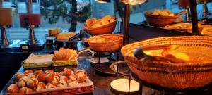 Paraíso Suítes by Charlie