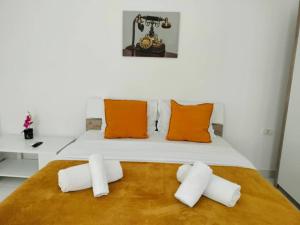 Near the Center Two bedrooms Floor minus first