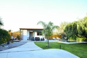 Eléa Blu Pool & Garden