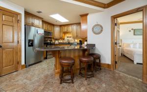 Phoenix East 1206 condo