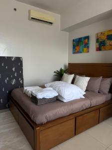 24th Floor City View at Calyx Residences with infinity pool