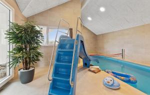 Cozy Home In Ringkøbing With Sauna