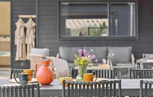 Cozy Home In Ringkøbing With Sauna