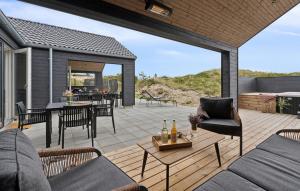 Cozy Home In Ringkøbing With Sauna