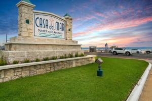 Your new happy condo On Seawall