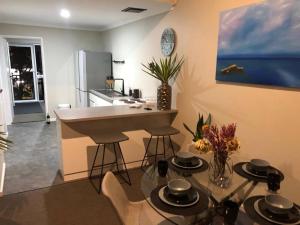 Coastal Sea Air 1bd Scarborough Beach!