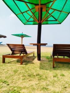 Rosa Shashi Cabanas
