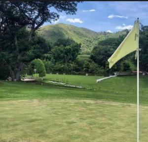 Apartamento dentro del campo de golf