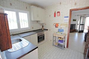 Ana - modern villa with splendid views in Benissa