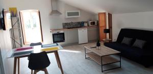 Appartements Studio de charme entierement renove : photos des chambres