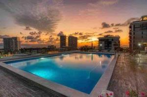 Beach Chic Condo in Hotel Zone - 700m to beach