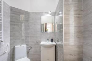 Super Central - NEW - Studio