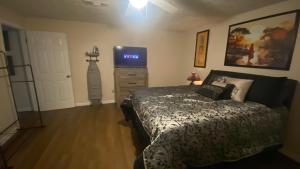 Your Private 1-Bedroom Guest House in College Park