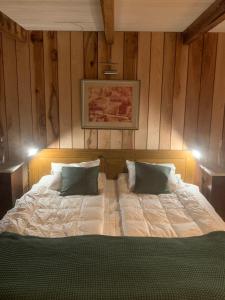 Stuga på gård i Böda socken