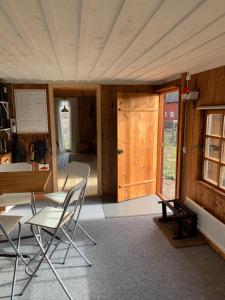 Stuga på gård i Böda socken