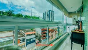 Apartamento em Salvador com piscina 500m da praia