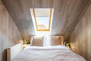 Very Calm - Easy Sleep with AirCon