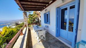 ΝησώΚατοικία με εκπληκτική θέα ηλιοβασίλεμα.