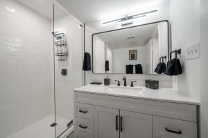 Worldcup Ready Cozy DT DFW Free Parking Pool Medical Dist