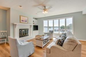 Clemson Game Retreat Lakefront Keowee Key Condo