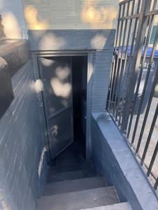 Lovely Remodeled 2bdrm Basement Home