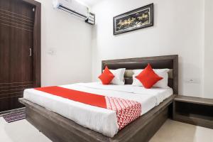 Hotel O Diamond Star