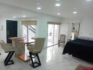 Acogedor monoambiente de patio interno