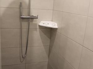 Appartement Central à Briey : 2 Ch, Cuisine équipée, Proche Commerces et Activités - FR-1-584-105