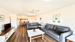 Breakers 2 - 7, 18 - 20 Pacific Parade