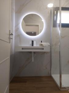 RIVER VIEW TMB oporto station house