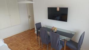 RIVER VIEW TMB oporto station house