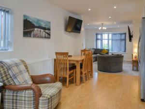 Trinity Avenue Cottage