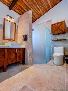 Villa Hermanos Luxury Home with Ocean View