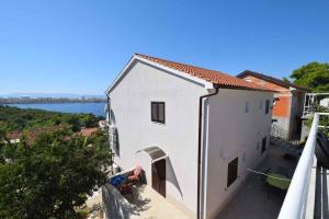 Apartments in Omisalj - Insel Krk 13342