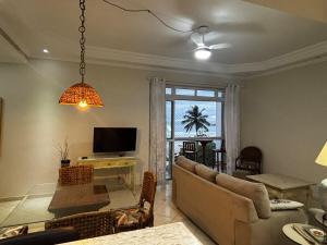 Apartamento frente ao mar, ideal para famílias