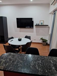 Vista Parque Saavedra - U3 - 2 camas 2 personas max con balcon zona river tecnopolis parque saavedra feria