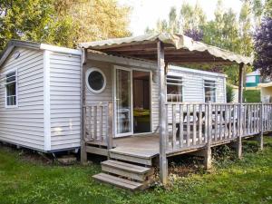 Campings Mobil-home 6 pers avec Terrasse a Naucelle - API-1-52-325 : Mobile Home