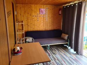 Chalet 2 Chambres pour 5 Personnes avec Terrasse - API-1-52-537