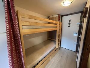 Studio plein sud au cœur de la station, accès direct pistes - FR-1-787-132