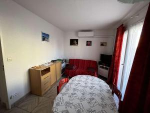 Calme T2 climatisé avec parking près plage et port - FR-1-607-235