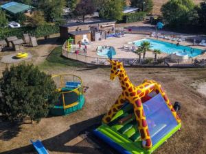 Campings Mobile-home 6 pers avec terrasse a Naucelle - API-1-52-415 : photos des chambres