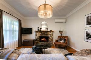 Garden Cottage - Mt Dandenong Luxury for Couples