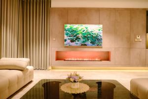 Regal Victoria Villa Luxury BT5-8