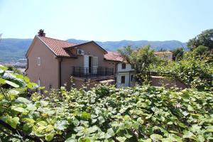 Apartment - Split Level room in Spacious Central Magik